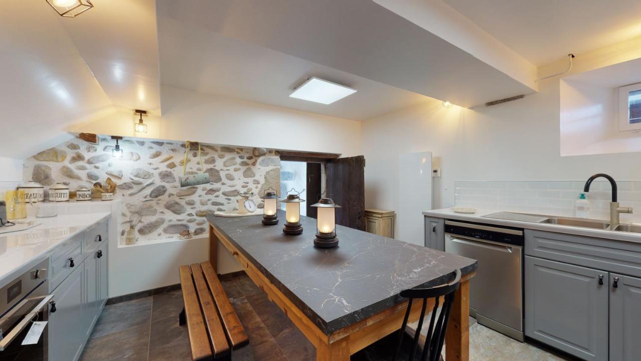 Chateau Porthos Tranquillite Des Pyrenees Lanne-en-Baretous Exterior photo